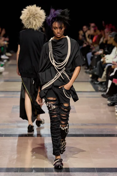 Look 57